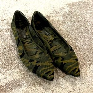 Steven - Camo Flats